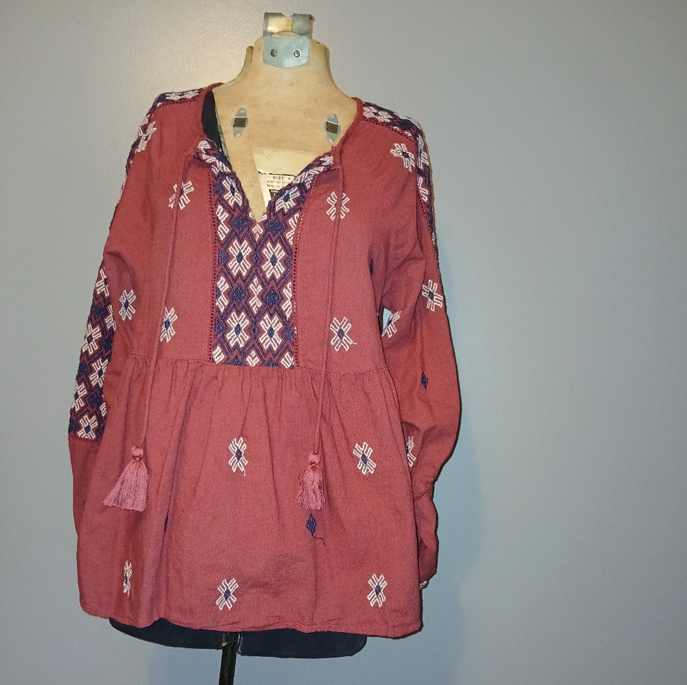 Ella Moss Embroidery Top